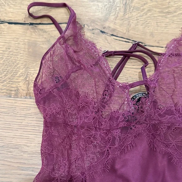 Victoria's Secret Burgundy Lace Chemise - Picture 3 of 4